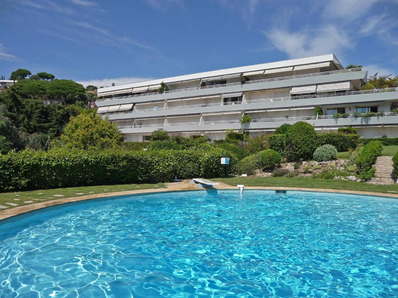 Les Hortensias By Interhome Appartement Cannes
